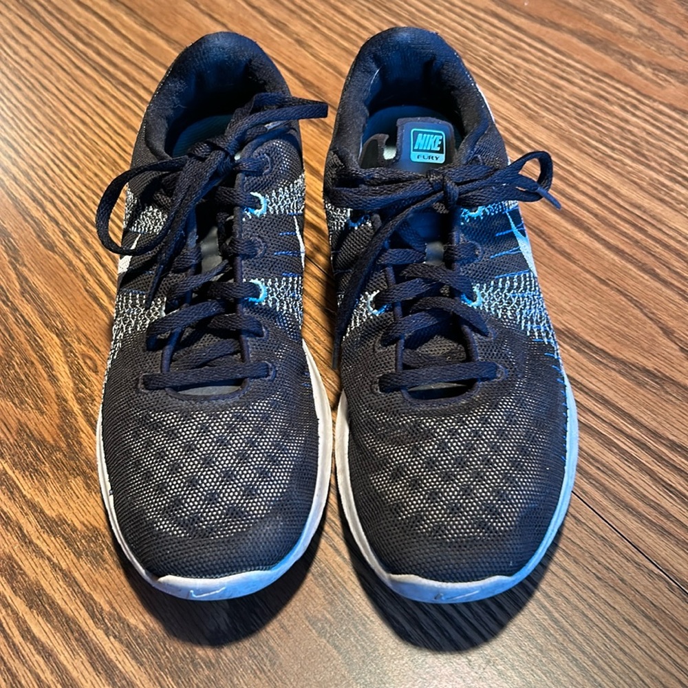 Nike Fury Women’s Size 10 Sneakers. Very good shape!